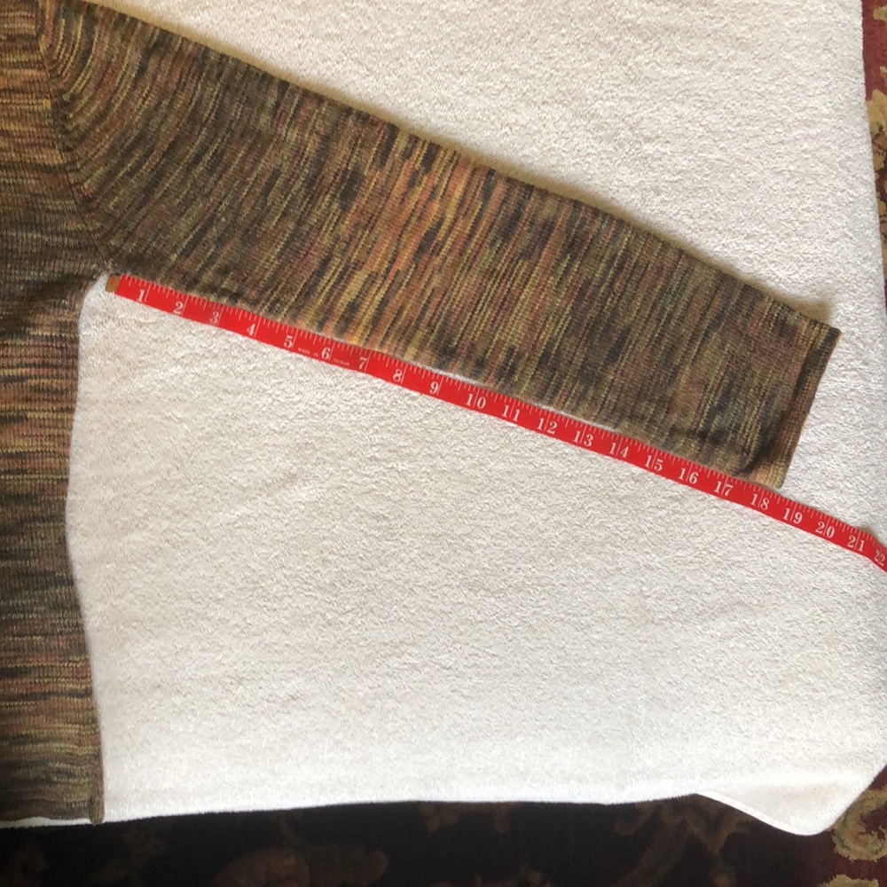 Verigated Brown Turtleneck - Picture 5 of 7